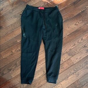 Nike Men’s Tech Fleece Pants
